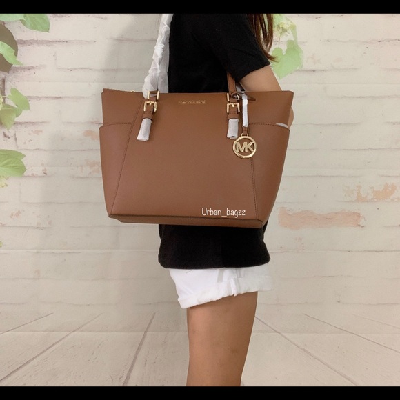 Michael Kors Charlotte Large Top Zip Tote - Picture 7 of 8